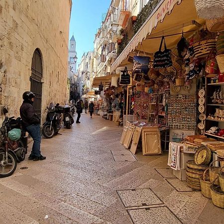 Quiet And Stylish - Bari City Center, Minutes To Station Екстериор снимка
